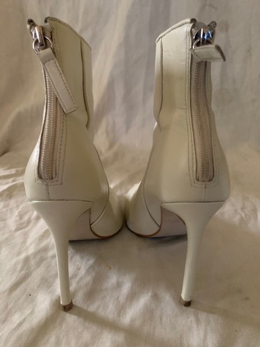 Steve Madden stivaletti bianchi taglia 6,5 - Foto 5 di 12