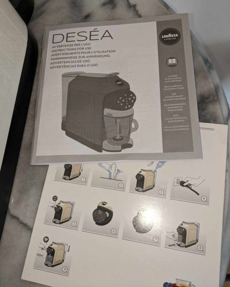 Lavazza A Modo Mio Desea Espresso Coffee Machine 1500W 10 Bar (Cream