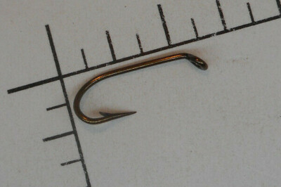 MUSTAD HOOKS #10 FLY TYING BEST KIRBY BALL-EYED RUSTPROOF EX STRONG NORWAY 3133