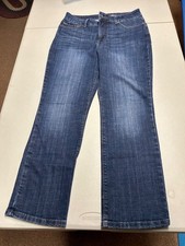 Lee’s Women’s Jeans, Secretly Shapes, Straight Leg, 10 Short