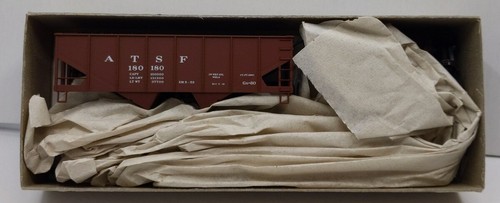 Accurail 2501.2 escala HO Santa Fe USRA 55-Ton Hopper Road #:180180 | Zustand: New