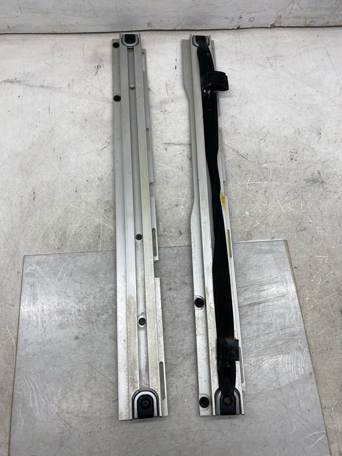 2020-2025 ASTON MARTIN DBX OEM LEFT RIGHT REAR TRUNK FLOOR LOADSPACE RAILS