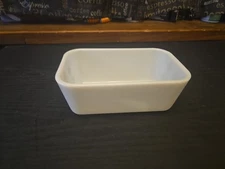 PYREX #0502  1 1/2pt. TradeMark MadeInUSAPattern:EarlyAmerican Ovenware Loaf Pan