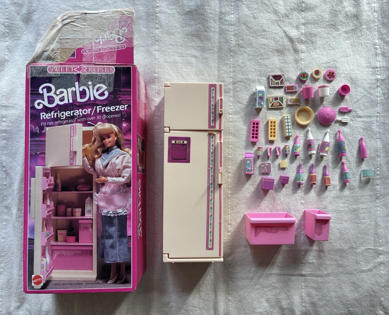 Vintage 80&rsquo;s Barbie Mattel Refrigerator Food Accessory Sweet Roses Furniture Set
