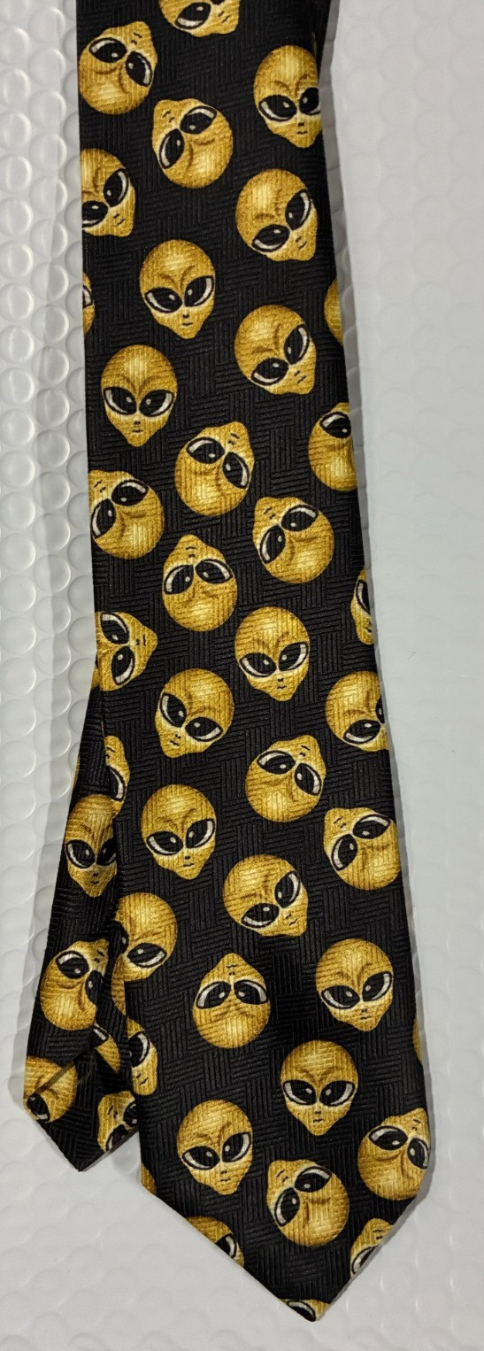 Alien Design Necktie Close Encounters - image 6
