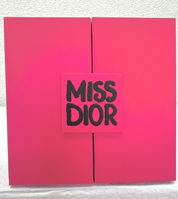 Miss Dior Essence 35ml 専用ボックス付き Miss Dior Essence - DIOR | Sephora