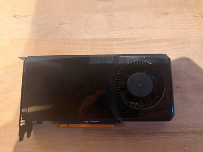 NVIDIA GeForce GTX 460    1 GB  GDDR5  PCI-E   2X DVI Mini HDMI - als defekt