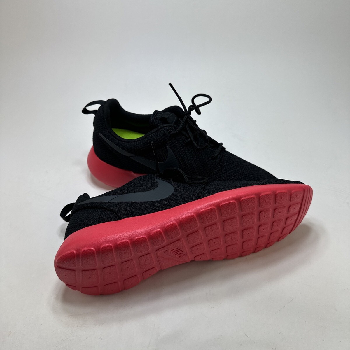 roshe siren red