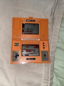 Nintendo Donkey Kong Multi-Screen Game and Watch DK-52 1982 Edition