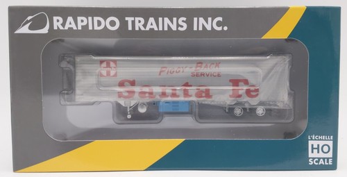 Furgoneta de volumen lateral estriada Fruehauf 40' Rapido Trains 403037 HO Santa Fe 40683R | Zustand: New