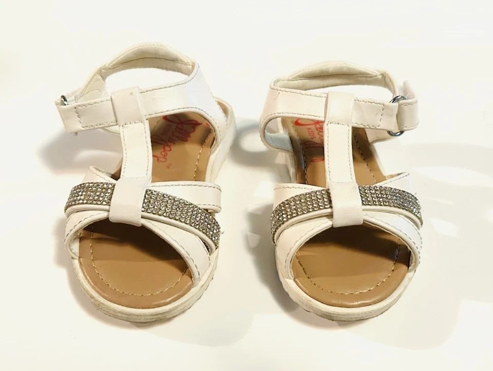 Zapatillas planas con correa blanca para niñas (talla 5M)  Foto 2 de 3