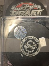 Logan Brown signed St Louis Blues logo Puck w/cube authenticated 