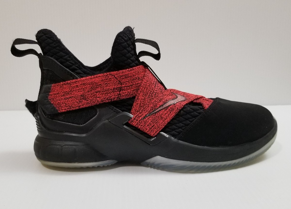 youth lebron soldier 12