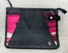 Lululemon In the Present Pouch Kit Cosmetic Bag 2 in 1