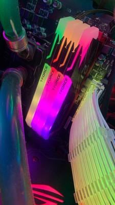 XCALIBUR RGB RAM 2 x 8GB DDR4 3600 MHz