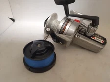 Vintage DAIWA 4000C Spin Cast Fishing Reel