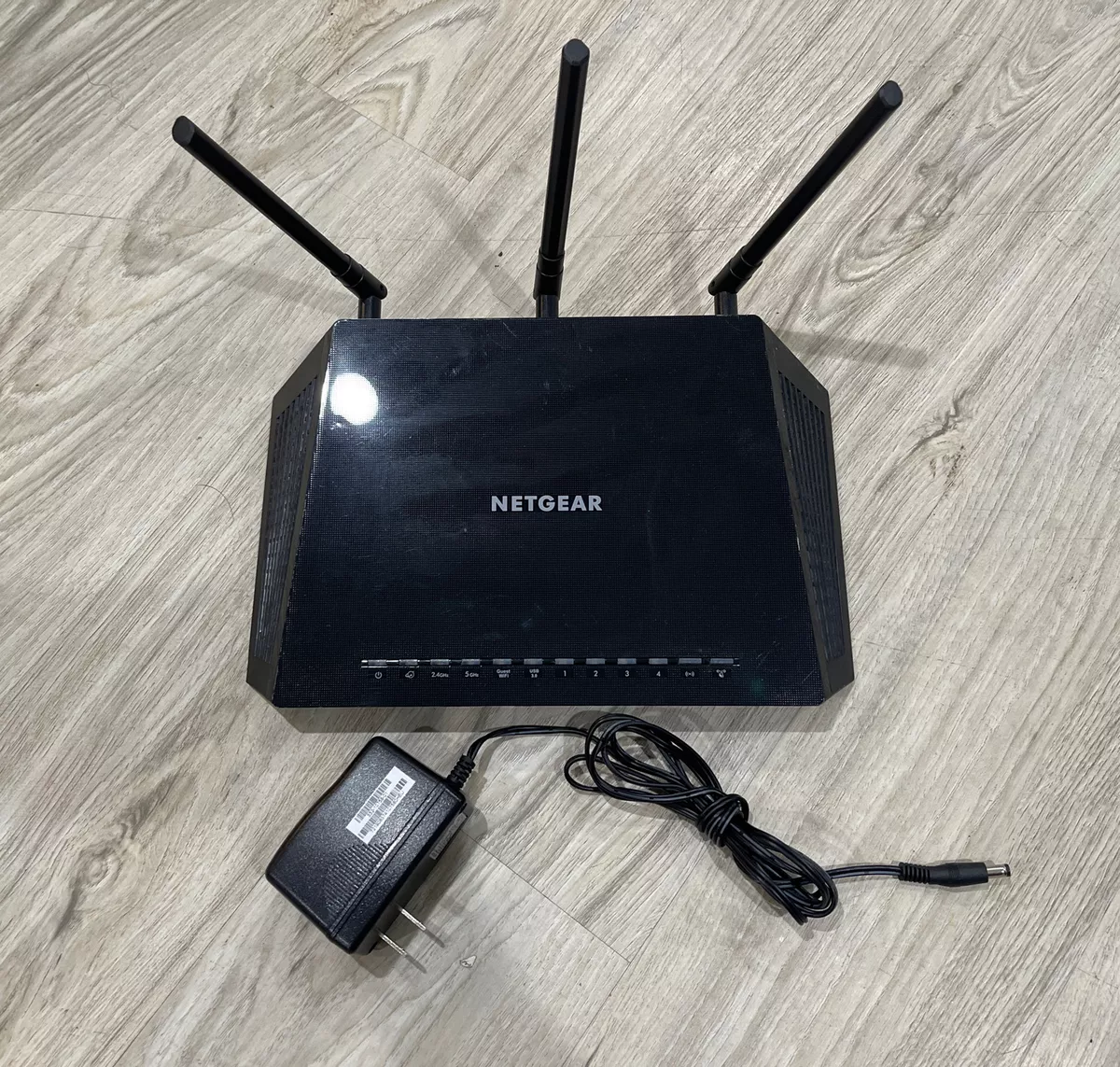 AC1750 WiFi Router - R6700