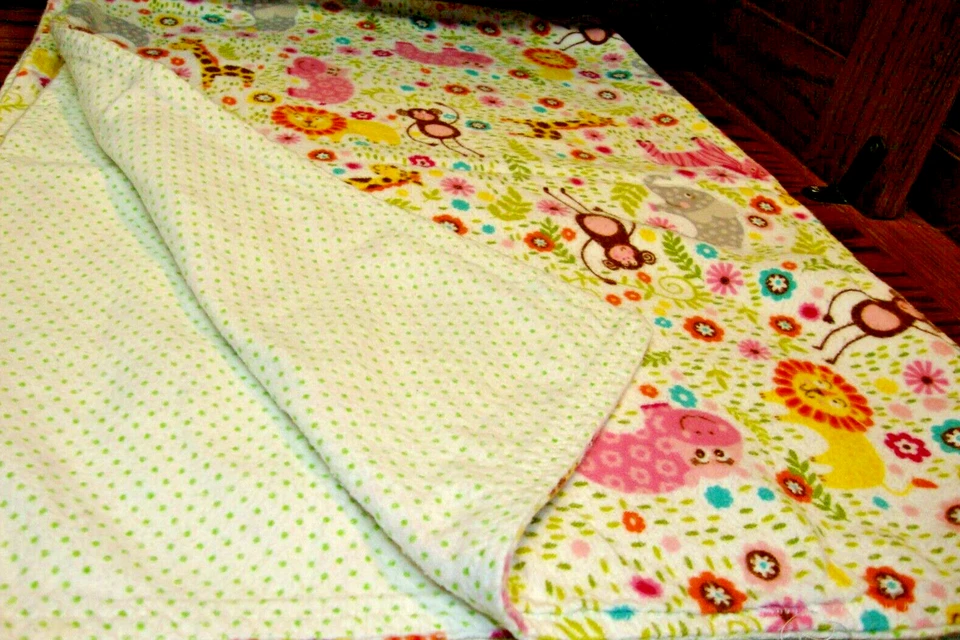 Handmade Baby Blamket Flannel 29"x38" Reversible Jungle Animals+ Polka Dots 902 - Image 2 of 4