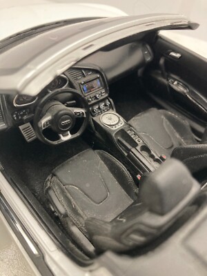 1:18 Kyosho Audi R8 White | eBay