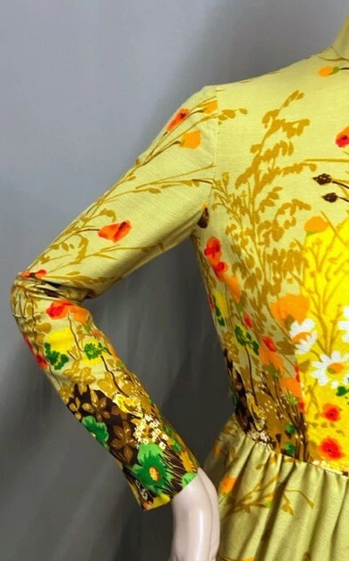 #25-048, 1960's Rizkallah for Malcolm Starr Floral Cotton Maxi Dress - Image 3 of 4