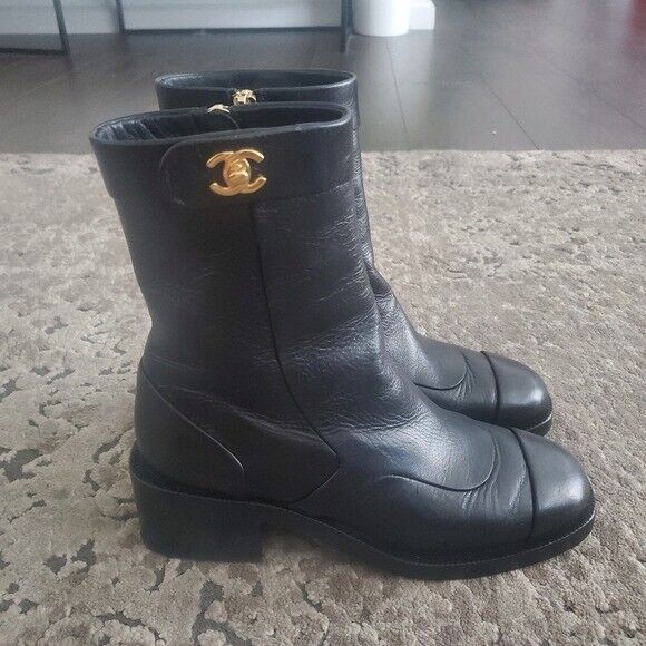 Chanel 2022 Interlocking CC Logo Boots 35 | eBay Chanel 2022 Interlocking CC Logo Boots 35 | eBay