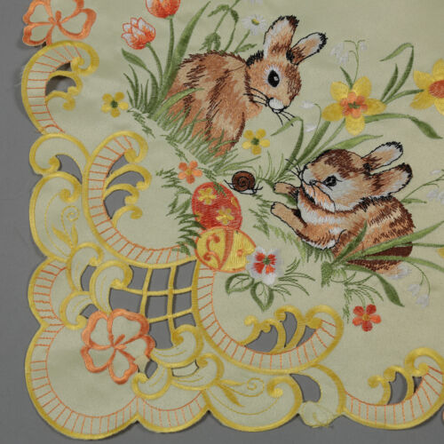 Stickerei, Tischdecke, Tischläufer, Mitteldecke Ostern Hasen mit Blume Gelb - Bild 3 von 42