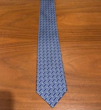 Hermes Men’s Tie Blue Geometric Pattern 100% Silk Excellent Condition.