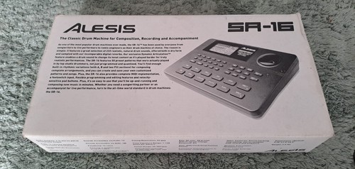 Alesis SR-16 24 Bit Drum Machine - Mint Condition - PSU, Original Manual & Box - Picture 5 of 7