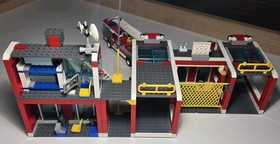 LEGO CITY: Fire Station (7208)
