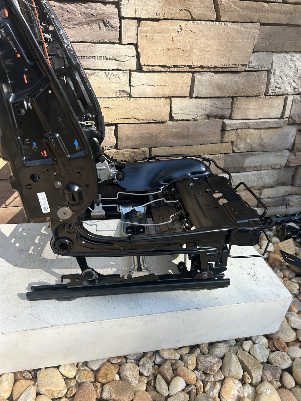 Rolls-Royce Dawn 2017-2023 Front Left Upper Seat P/N 7304413