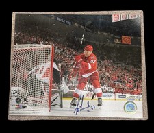 Evgeny Svechnikov Signed 8x10 Photo Detroit Red Wings DC SPORTS COA