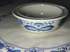 Freiberger Zwiebelmuster Porzellan, Auflaufform Ofenfest, 12 x 4 cm. Made in GDR