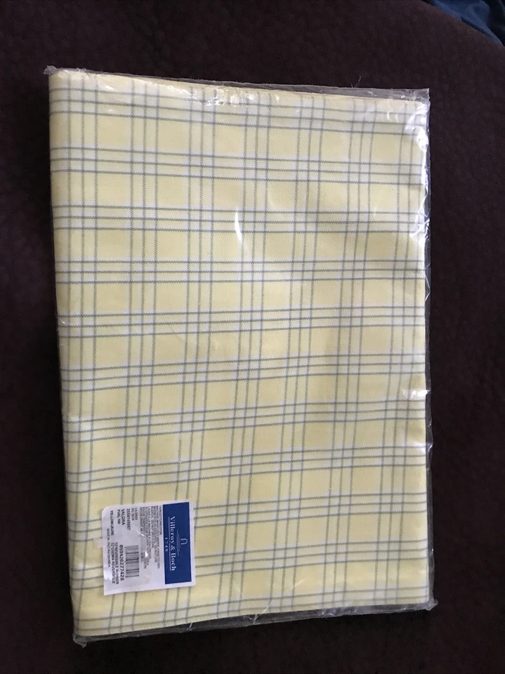 Villeroy & Boch Plaid Table Runner, 13" x 72" Reversible - Изображение 2 из 4