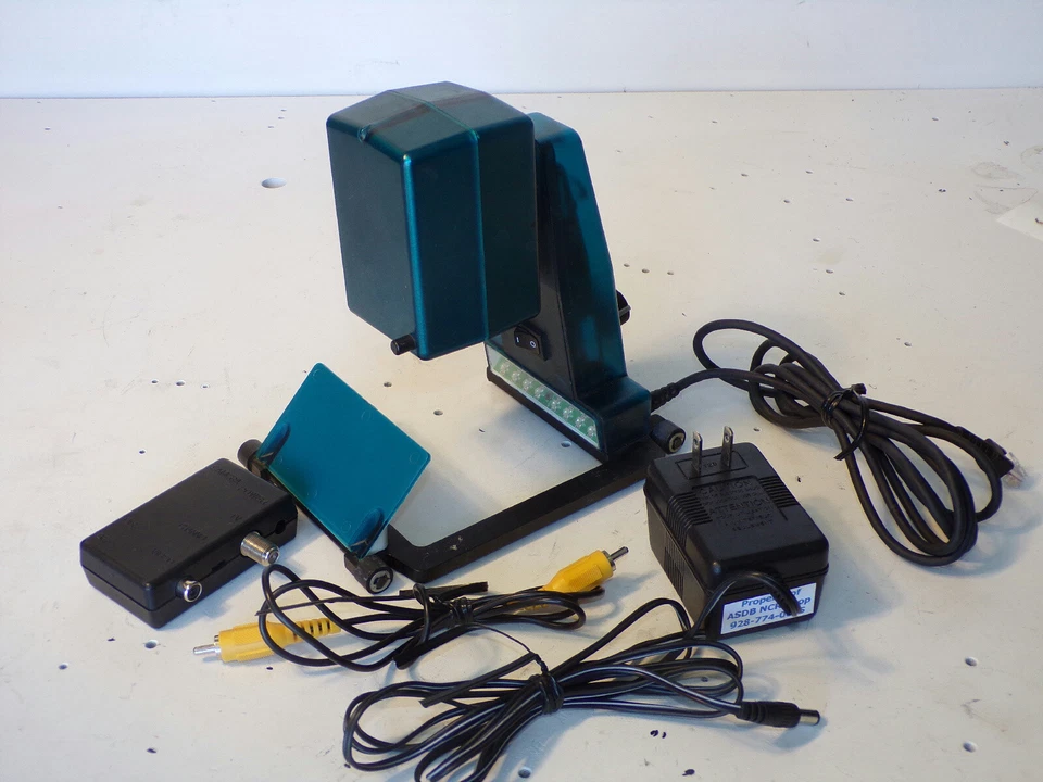 Used EVS FlipperPort 0400 Low Vision Magnifier Variable Zoom - Image 3 of 4