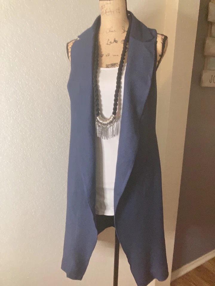 Plumero sin mangas Anthropologie XS/S al por menor $278 Foto 4 de 4