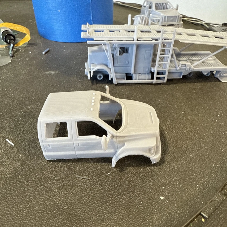 Ford F-650 Crew cab impressa em 3D em escala 1/64 - Imagem 3 de 4