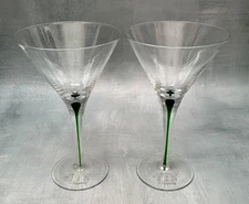 2 Tanqueray no 10 Green Filament Stem Martini Glasses 6 3/4”