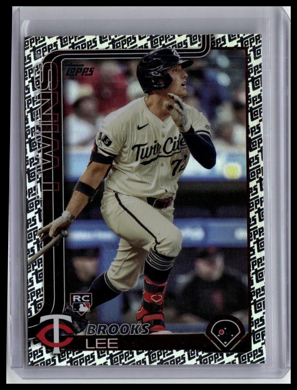 2025 Topps #317 Brooks Lee Topps Foil Pattern
