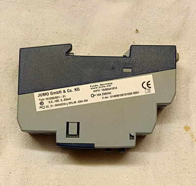JUMO eTRON 1 Typ 701050/831-31 DC Temperaturregler DIN-Panel