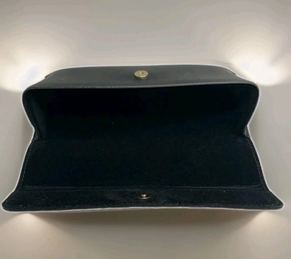 bebe Medium Black Clamshell Eyeglasses Sunglasses Case Semi Hard Snap Closure - Image 2 of 4