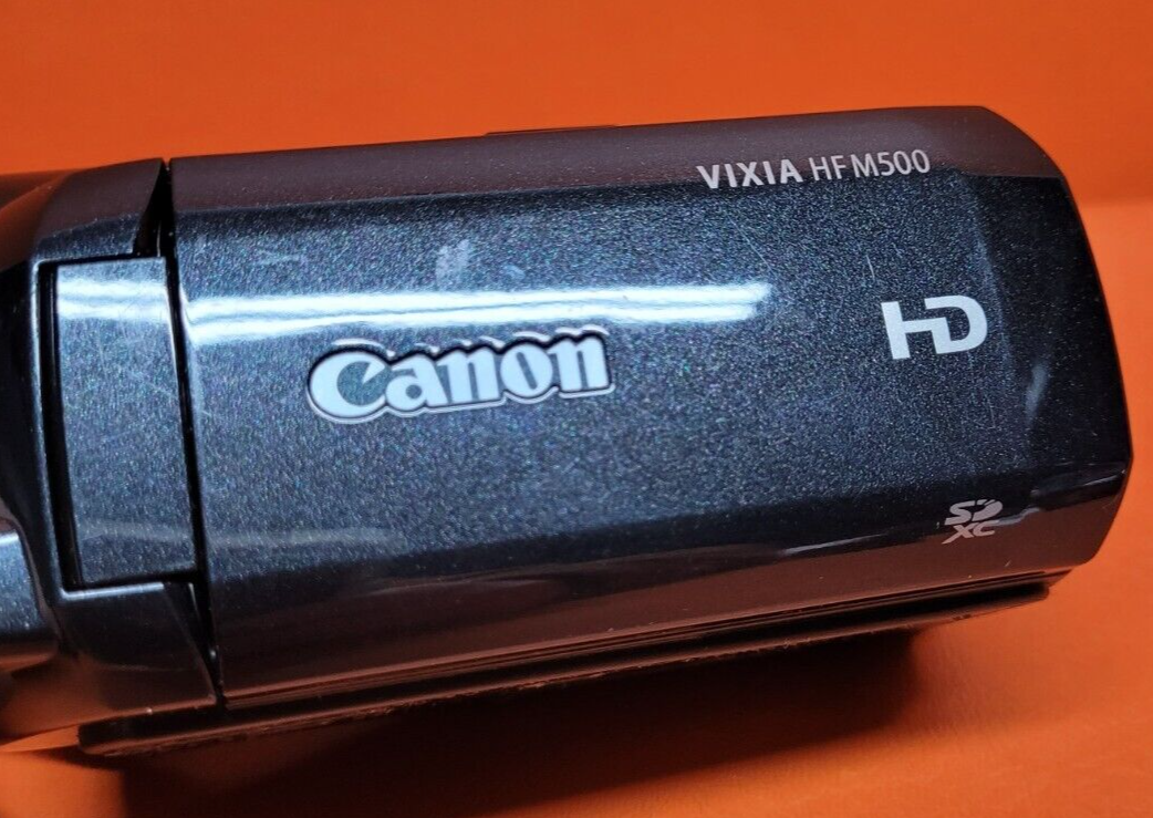 Canon VIXIA HF M500 Full HD Camcorder w/ Battery +