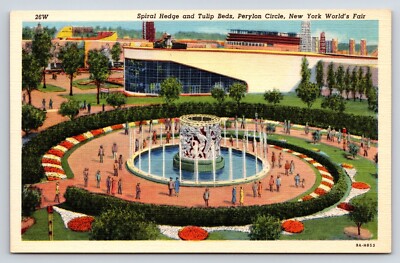 Postcard Queens, NY World's Fair Spiral Hedge and Tulip Beds Perylon Circle 
