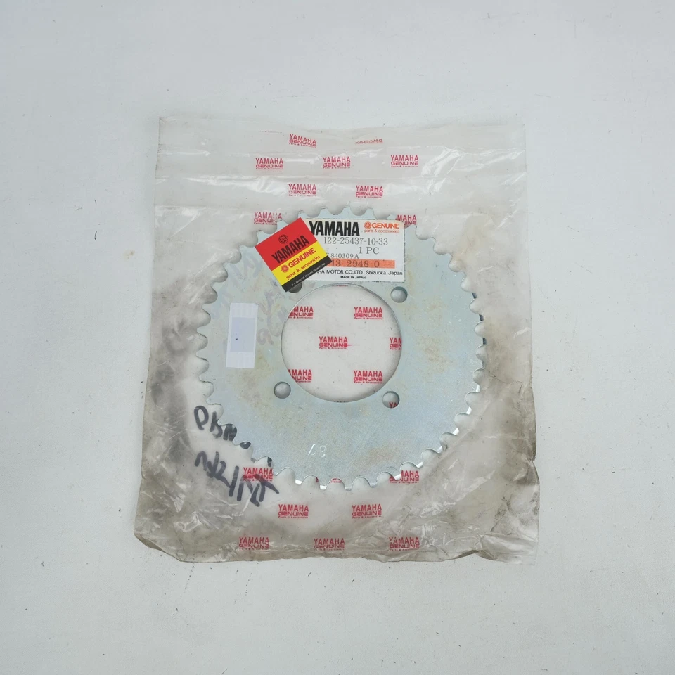 Piñón trasero Yamaha YL1 YL1E YG1 YG5 G6 G7 U7E 37T nos genuino 122-25437-10-33 Foto 2 de 4