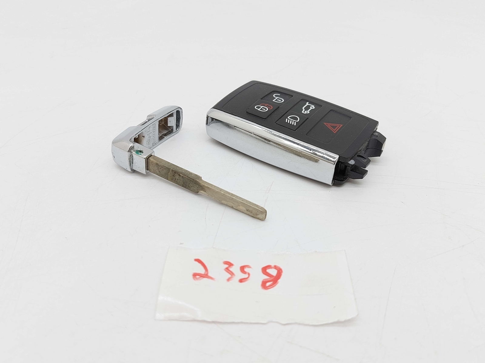 2021 DEFENDER L663 IGNITION SWITCH KEY FOB E100472000 *PITTING* | eBay 