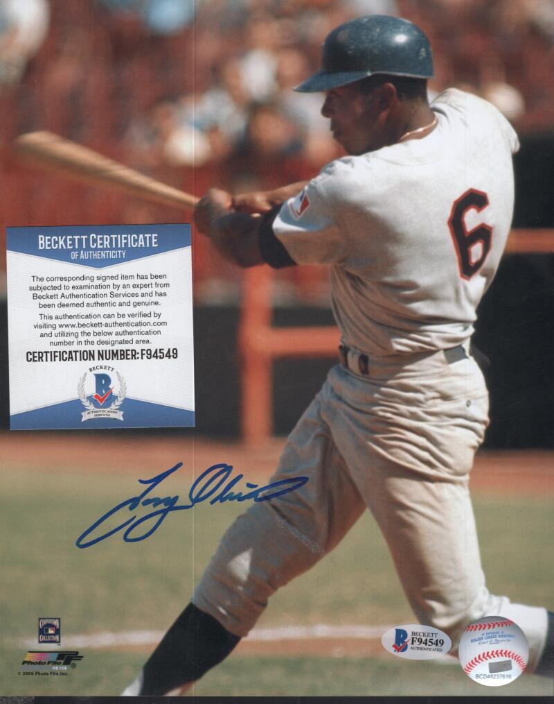 TONY OLIVA MINNESOTA TWINS SIGNED AUTOGRAPHED 8X10 PHOTO BECKETT F94549 