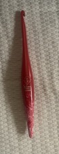 Furls Cherry Swirl Crochet Hook Size I