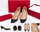 Valentino Garavani Rockstud Patent Leather Pumps Women’s EU 40 Black New Auth — photo 1