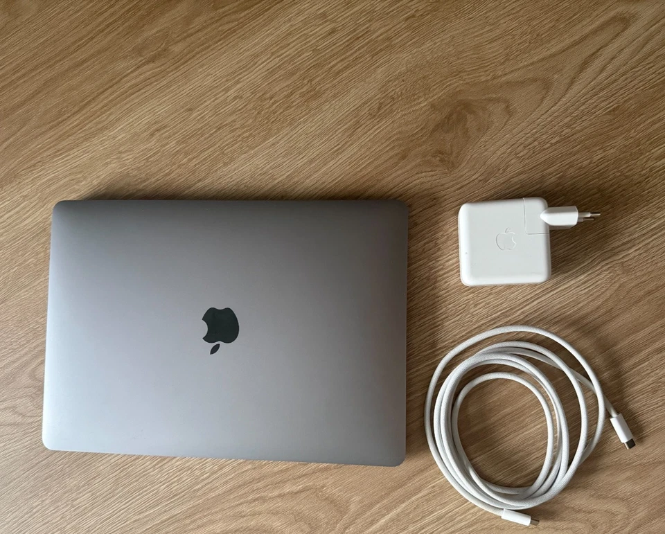 Apple MacBook Pro 13" (256 Go SSD, M1, 8 Go) - Gris sidéral -.AZERTY - Photo 3/4