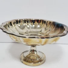 Oneida Silver Plated Footed Pedestal Bowl Scalloped Edge Serving Dish