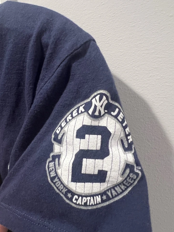 Camisa Jeter NY Yankees para mujer mediana - Ver fotos de medidas Foto 2 de 4